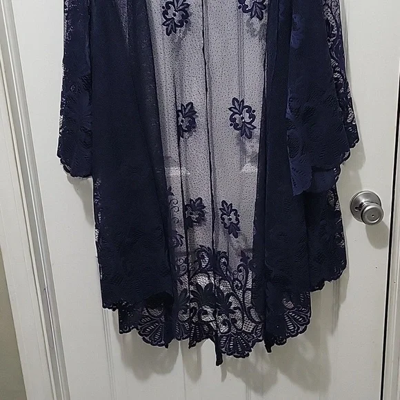 NWT Maurices Floral Lace Dark Blue Kinomo - Picture 2 of 7